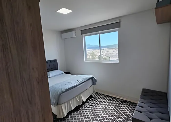 Pc803 - Apartamento Proximo A Balneario Camboriu E Aventura Jurassica, Com Saida Facil Para Beto Carreiro